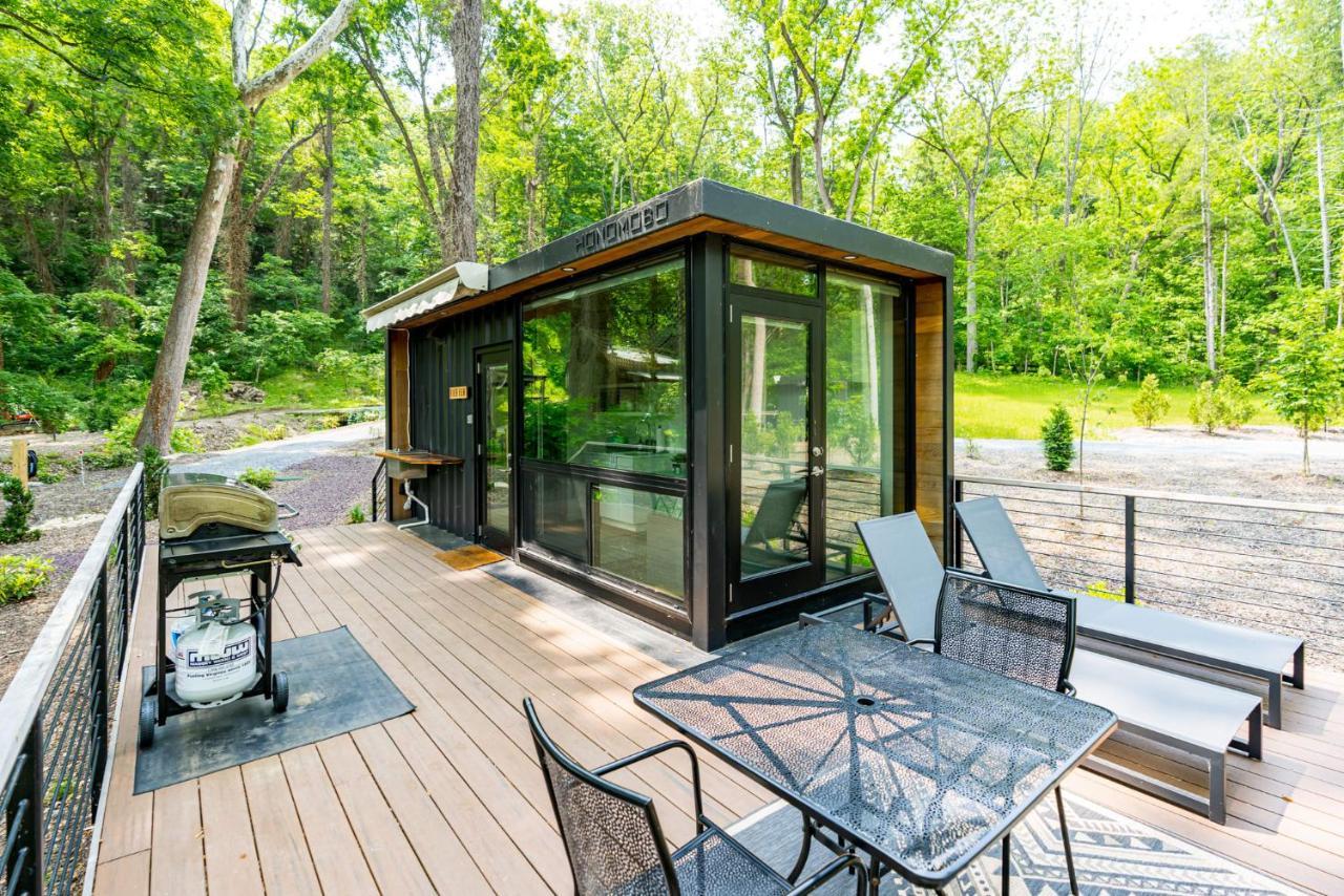Riverside Tiny Cabin W Hot Tub, Fire Pit, & Kayaks Rileyville Bagian luar foto