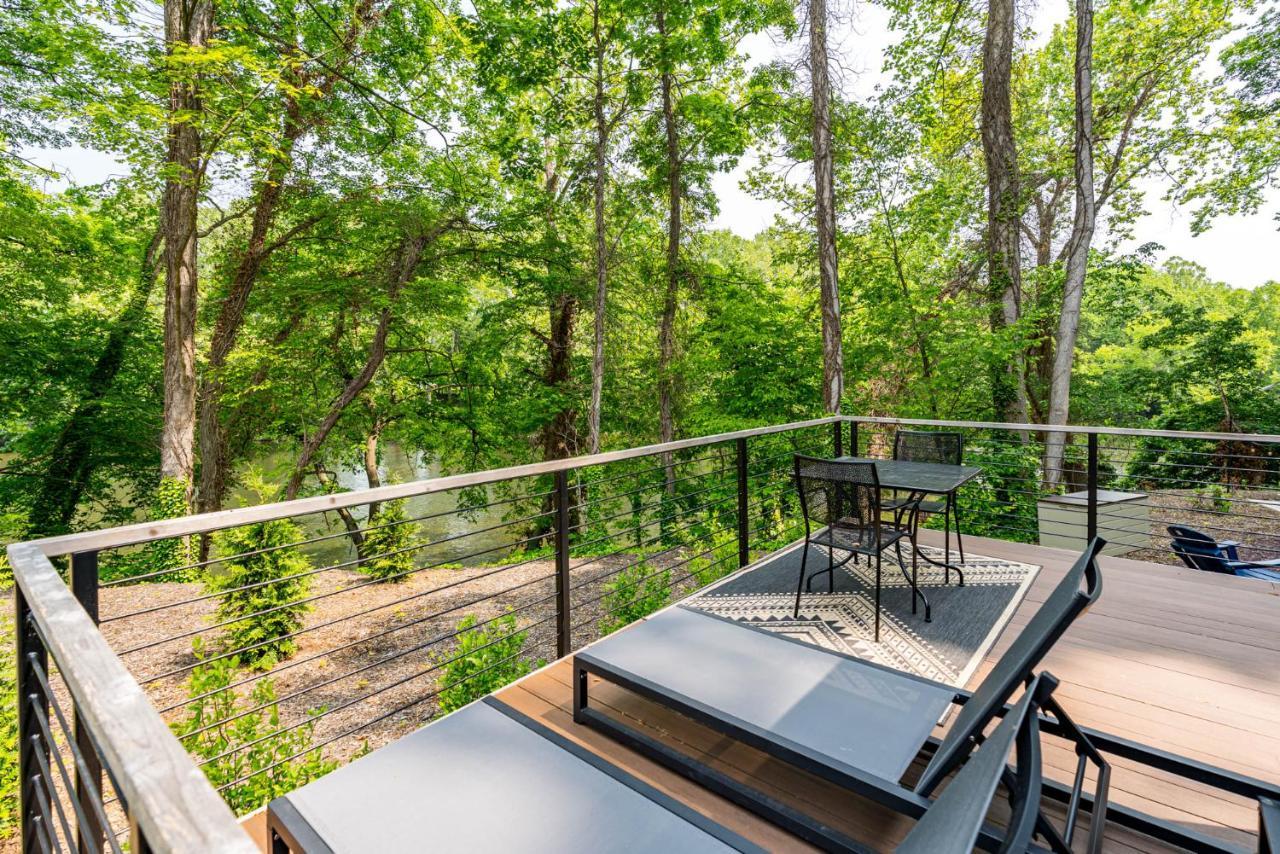 Riverside Tiny Cabin W Hot Tub, Fire Pit, & Kayaks Rileyville Bagian luar foto